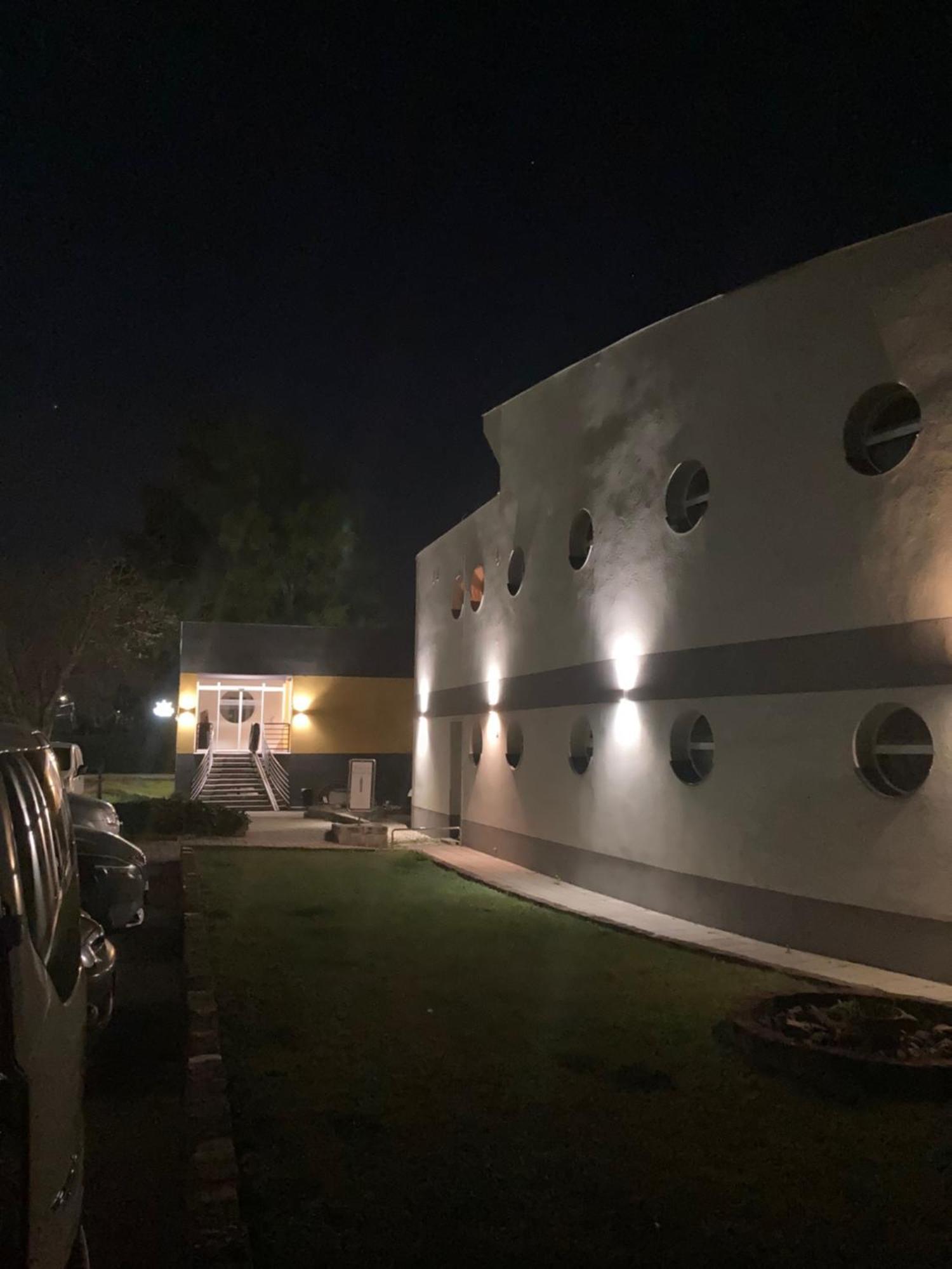 Nautilus Etterem Es Panzio Guest house Dabas
