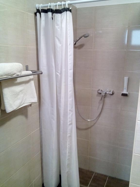 Nautilus Etterem Es Panzio Guest house 2*